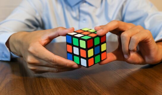 Rubik’s Cube – Das Kult Spielzeug verschenken